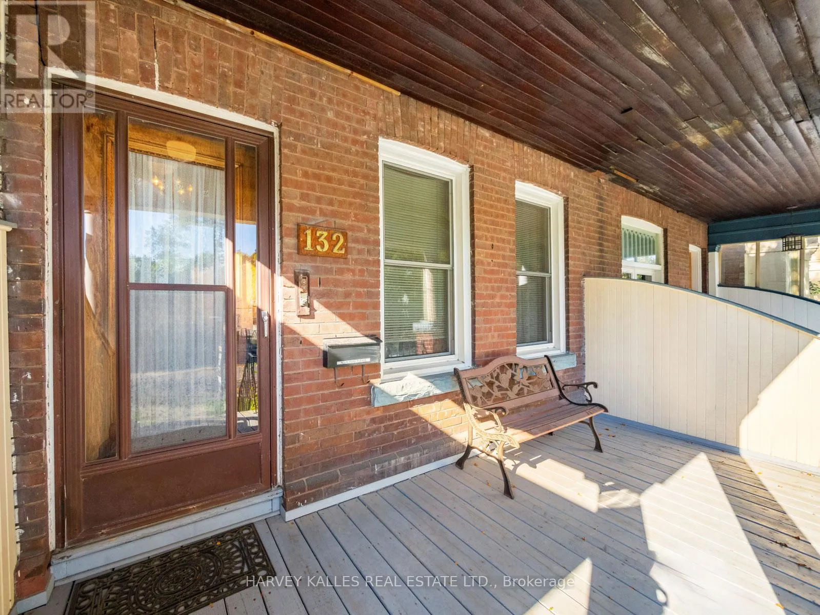 132 CLOSE AVENUE