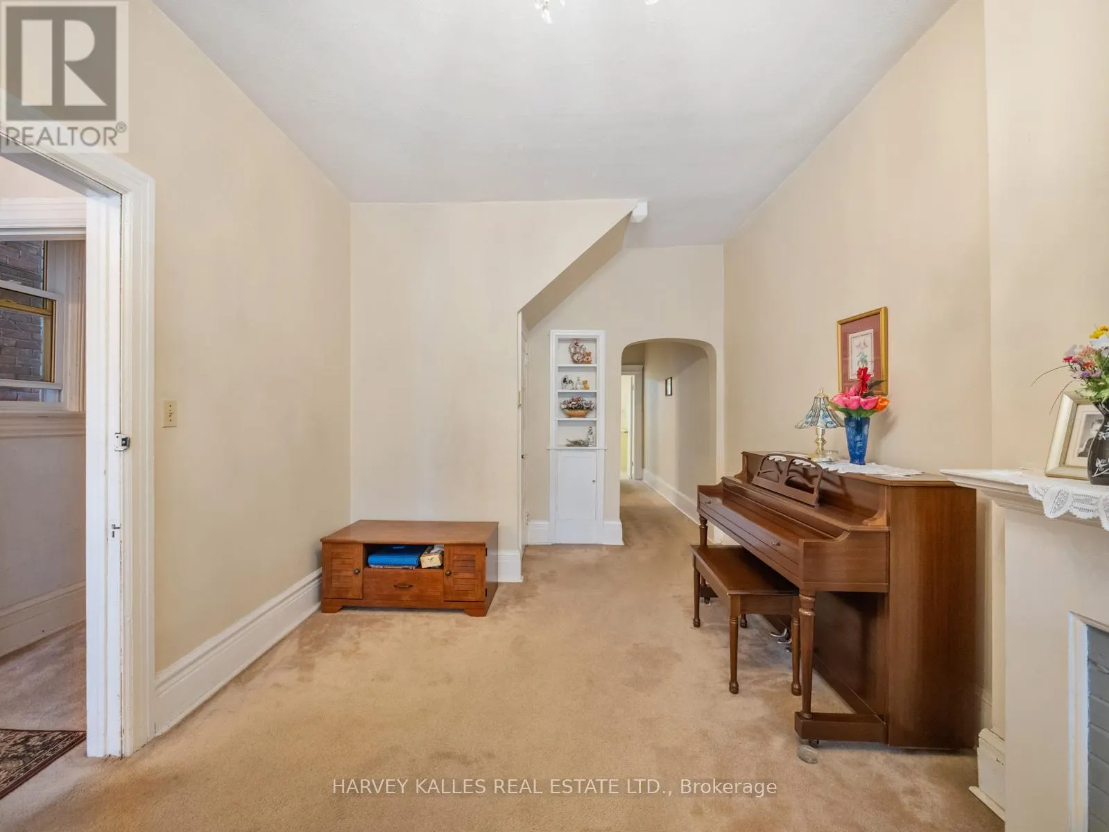 132 CLOSE AVENUE