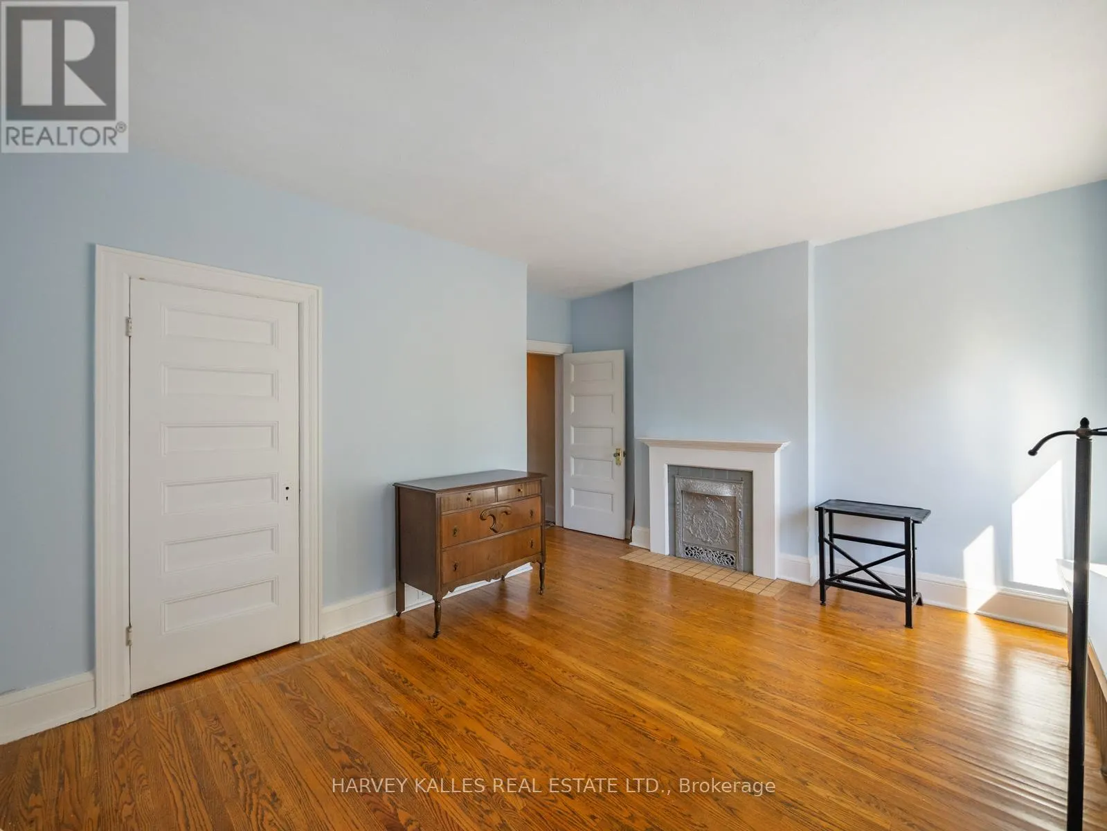 132 CLOSE AVENUE