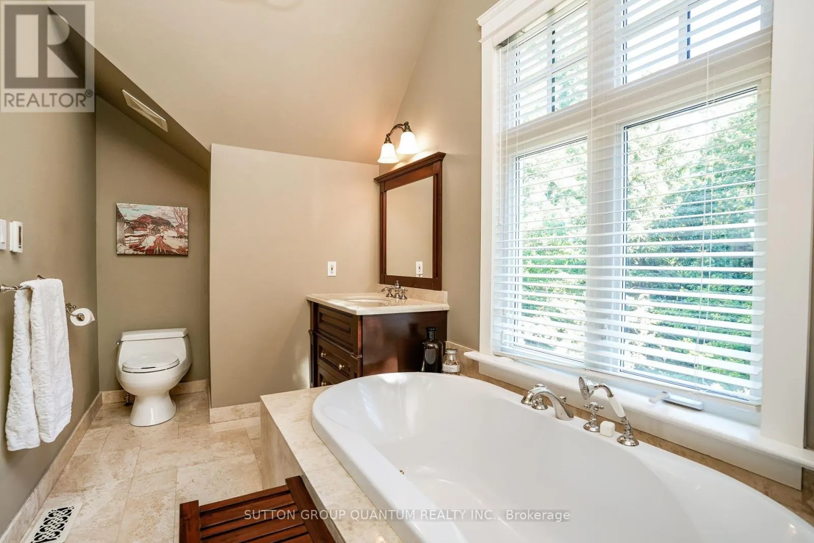1197 BIRCHVIEW DRIVE