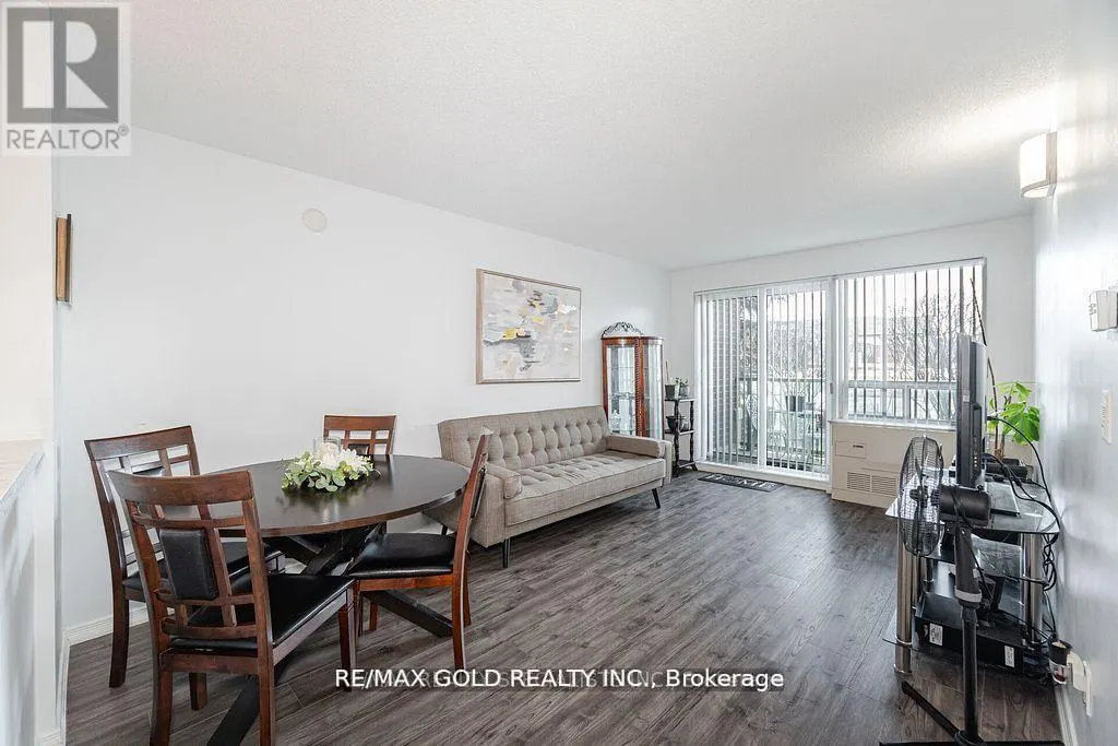 108 - 25 VIA ROSEDALE WAY