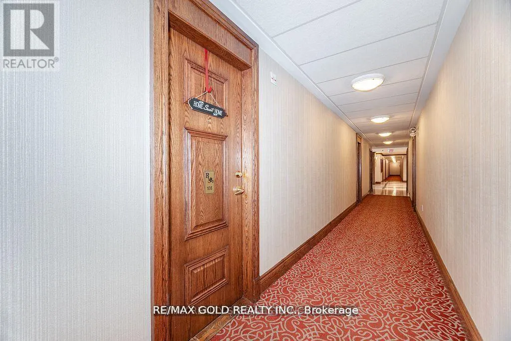 108 - 25 VIA ROSEDALE WAY