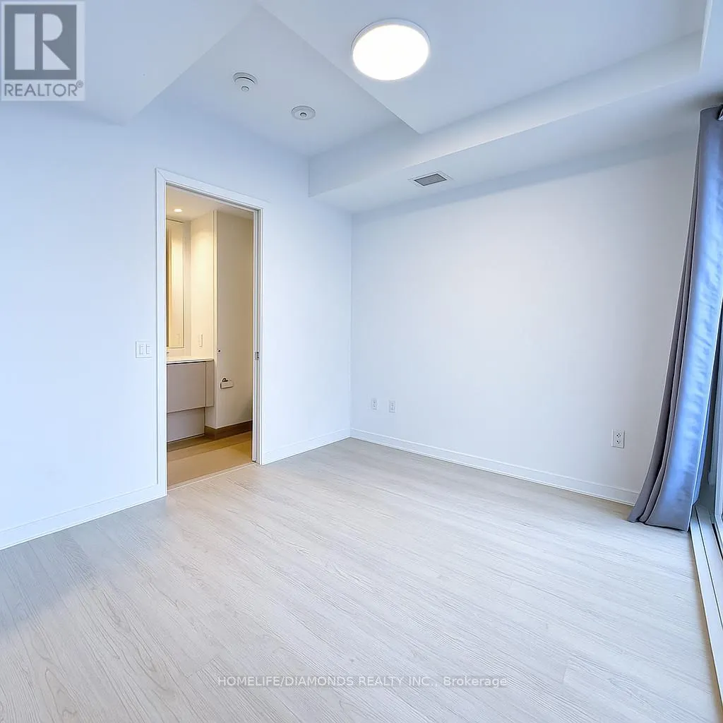 4103 - 3883 QUARTZ ROAD