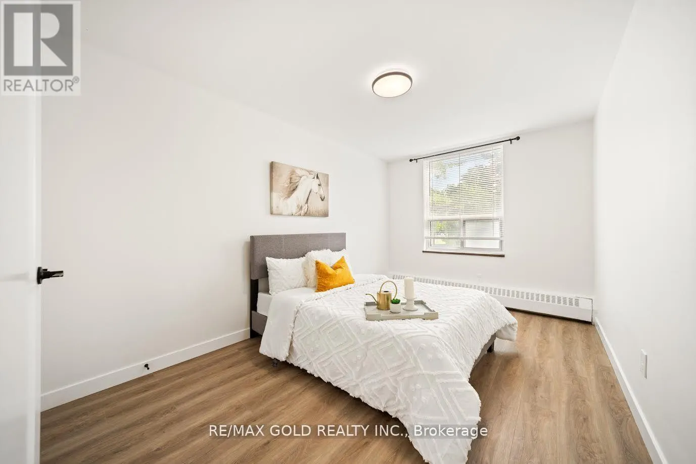 206 - 9 FOUR WINDS DRIVE