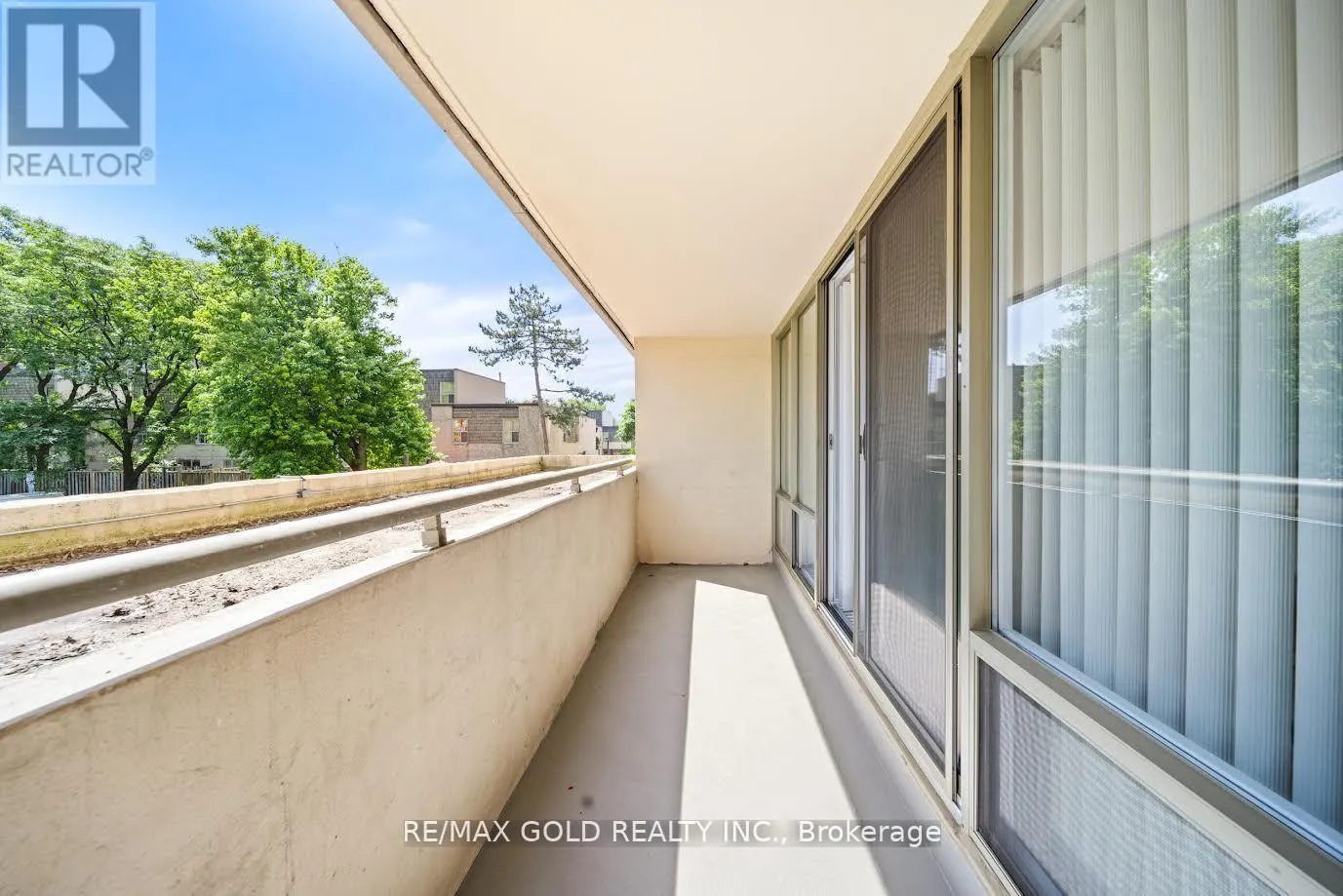 206 - 9 FOUR WINDS DRIVE