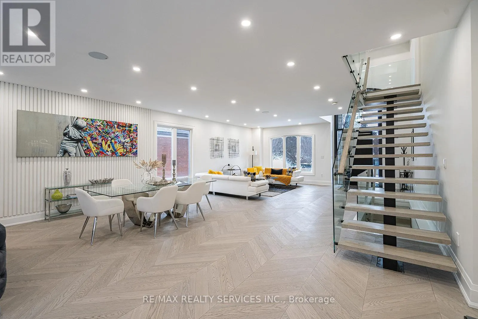 3 BONNYVIEW DRIVE