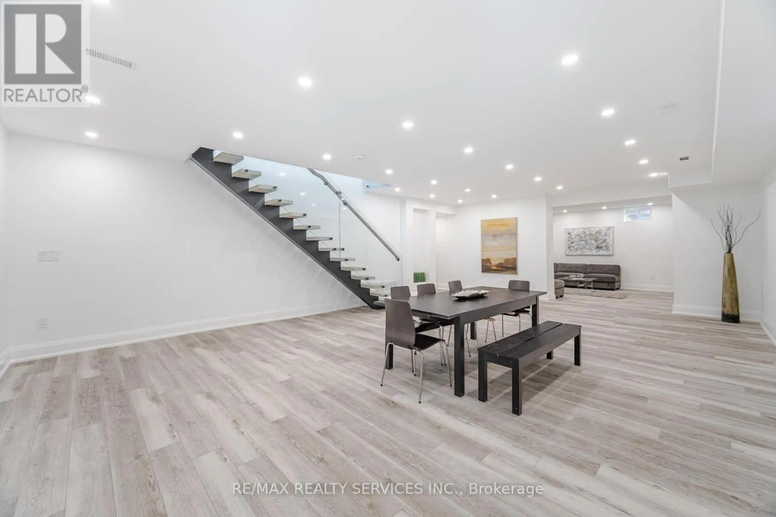 3 BONNYVIEW DRIVE