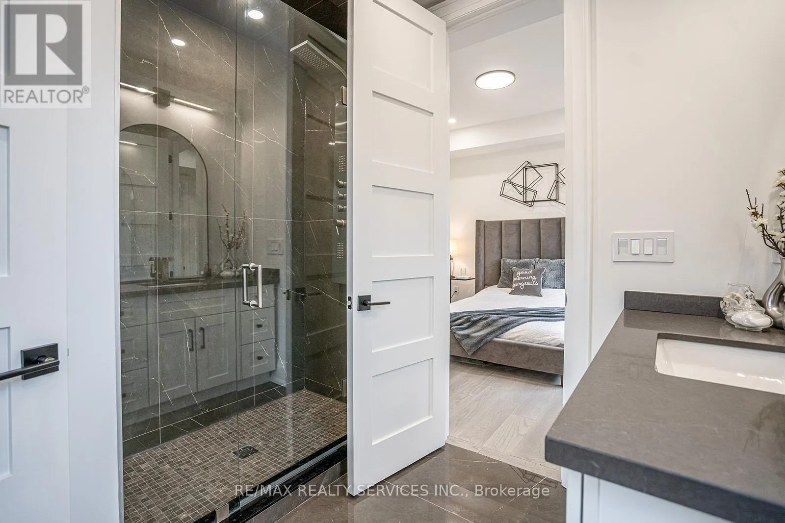 3 BONNYVIEW DRIVE