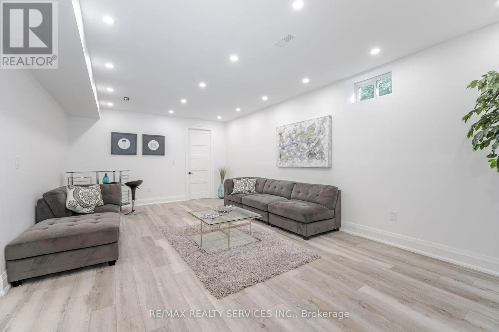 3 BONNYVIEW DRIVE