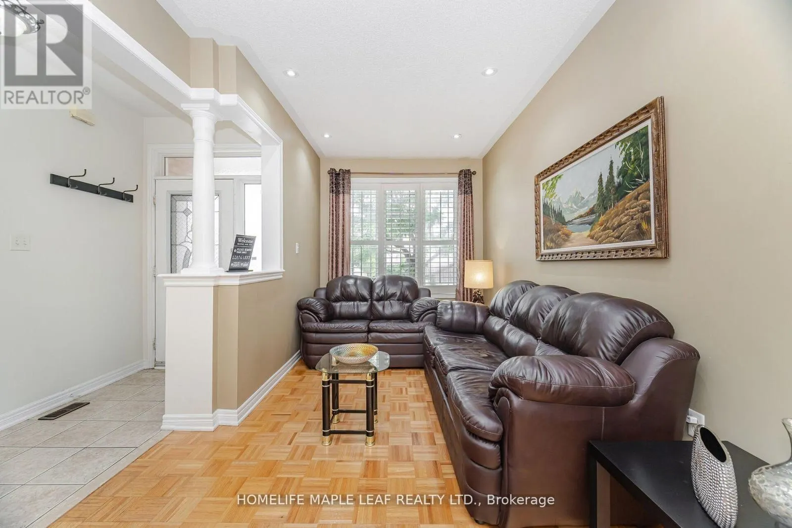 17 EAGLEFIELD GATE