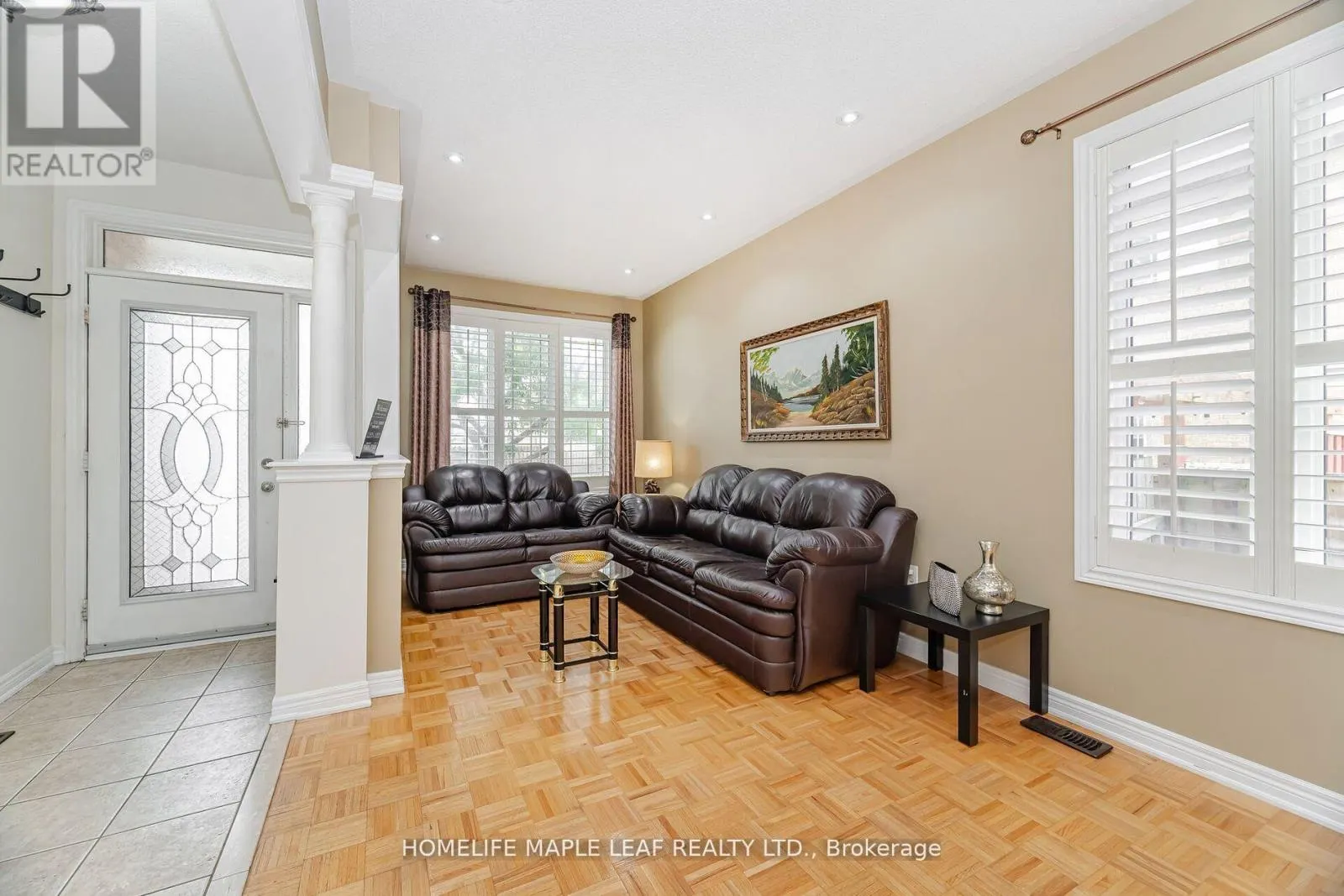 17 EAGLEFIELD GATE