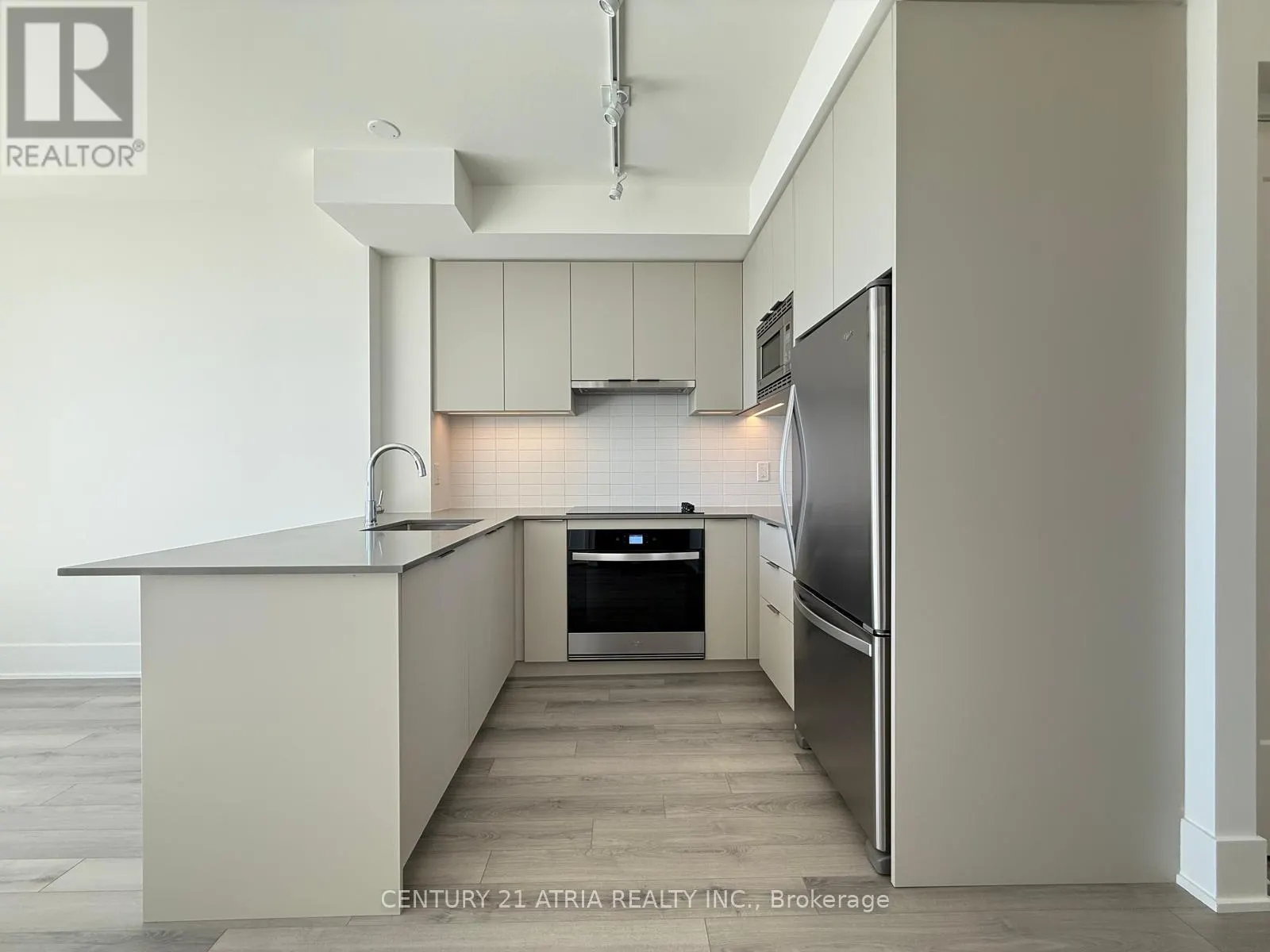 2001 - 3079 TRAFALGAR ROAD