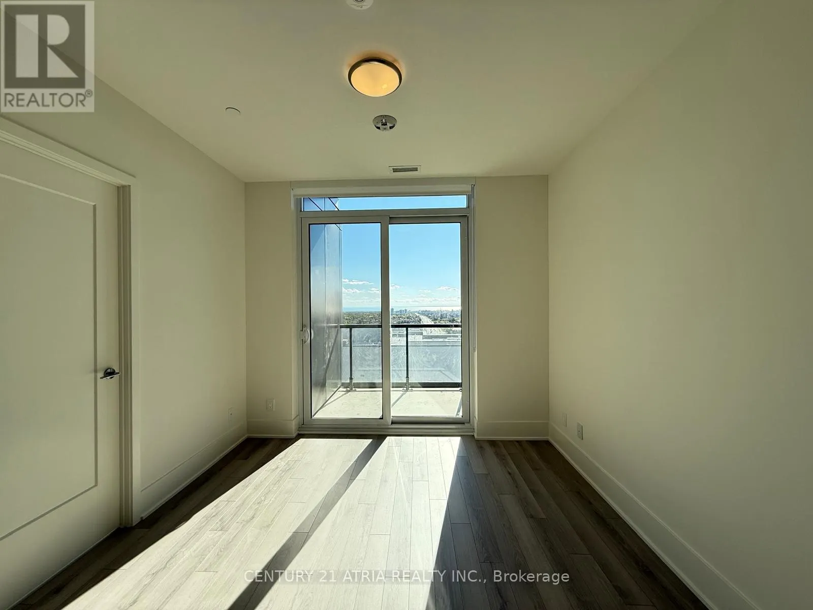 2001 - 3079 TRAFALGAR ROAD