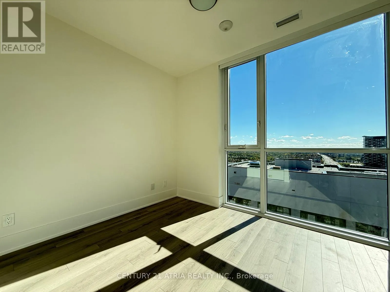2001 - 3079 TRAFALGAR ROAD