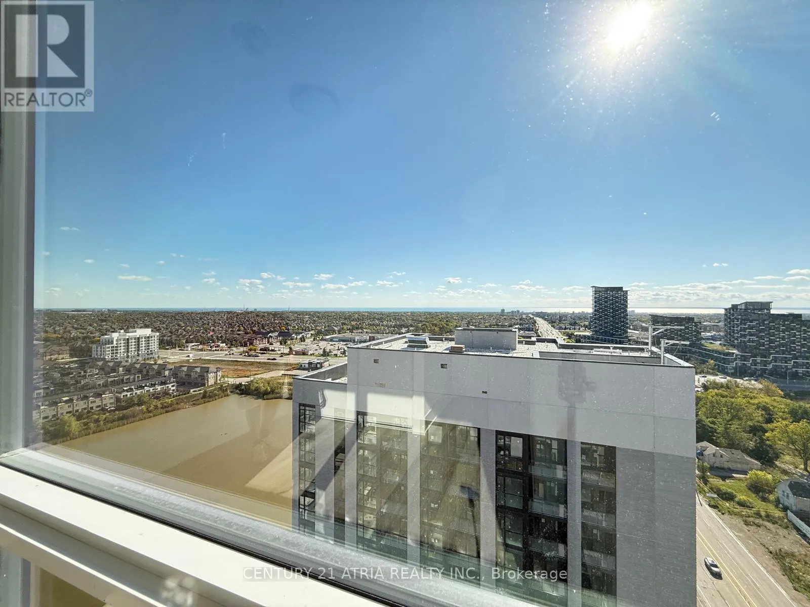 2001 - 3079 TRAFALGAR ROAD
