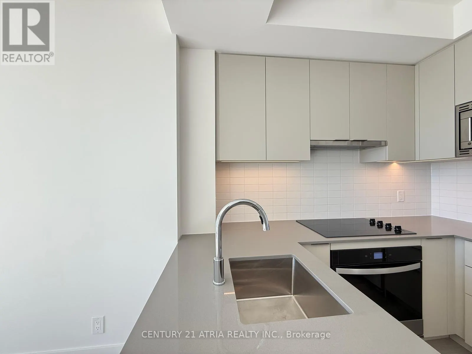 2001 - 3079 TRAFALGAR ROAD