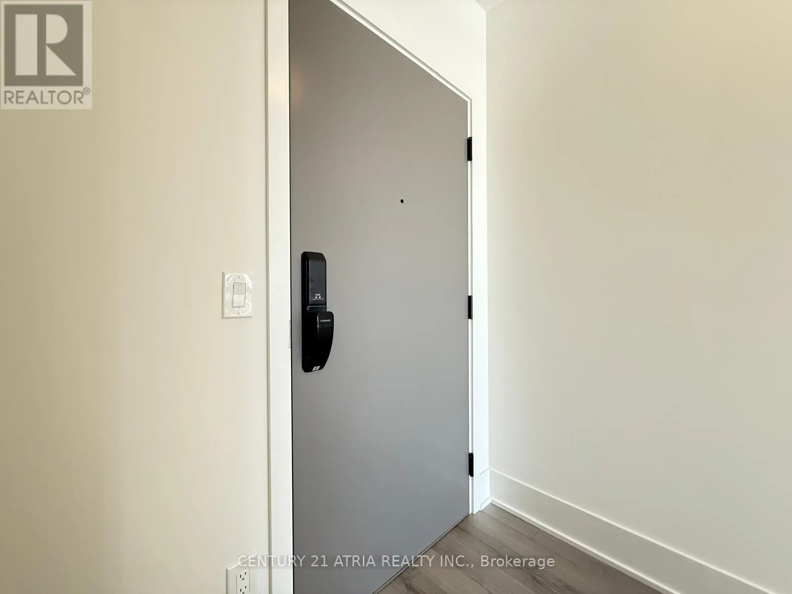 2001 - 3079 TRAFALGAR ROAD