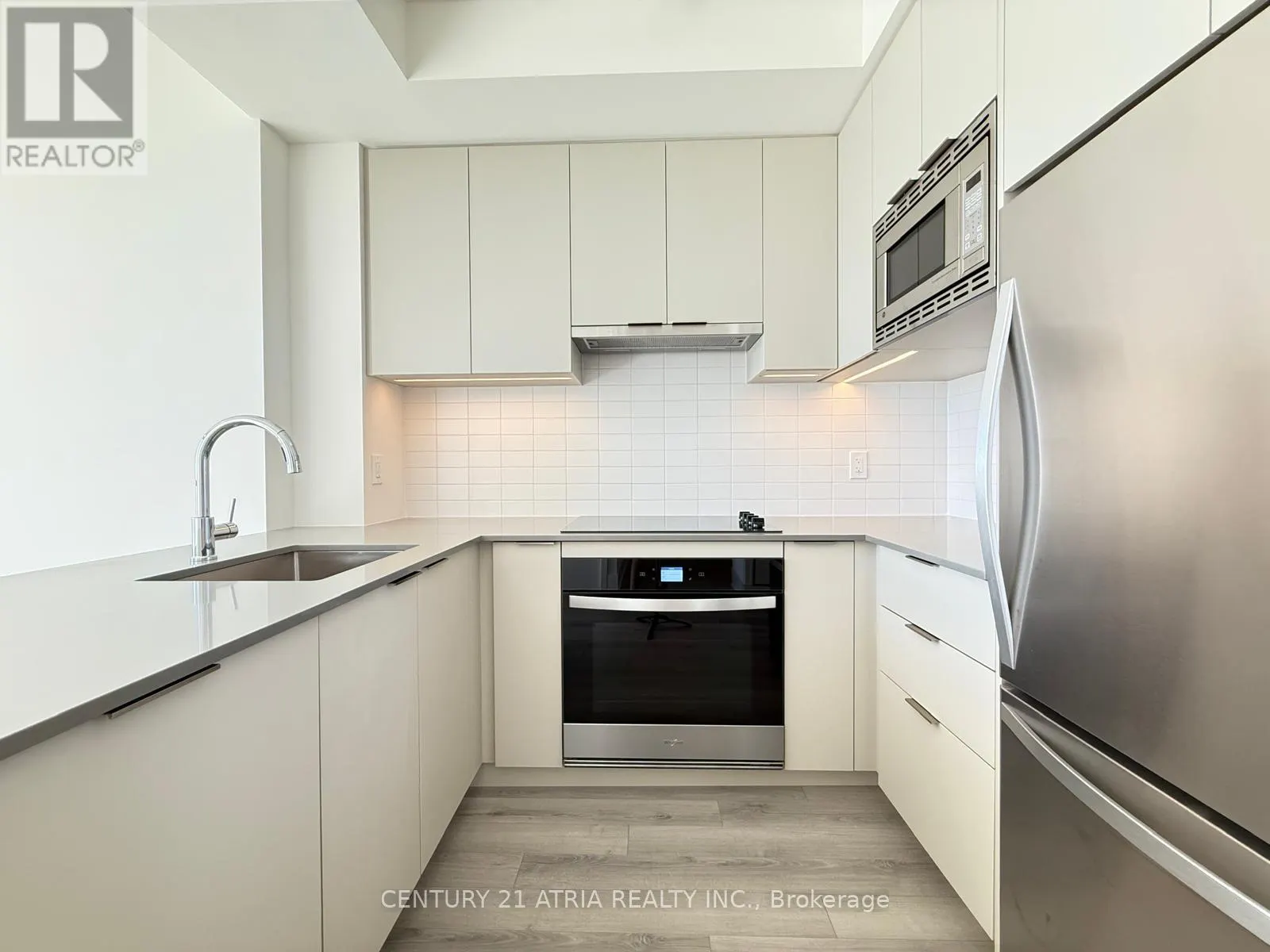 2001 - 3079 TRAFALGAR ROAD