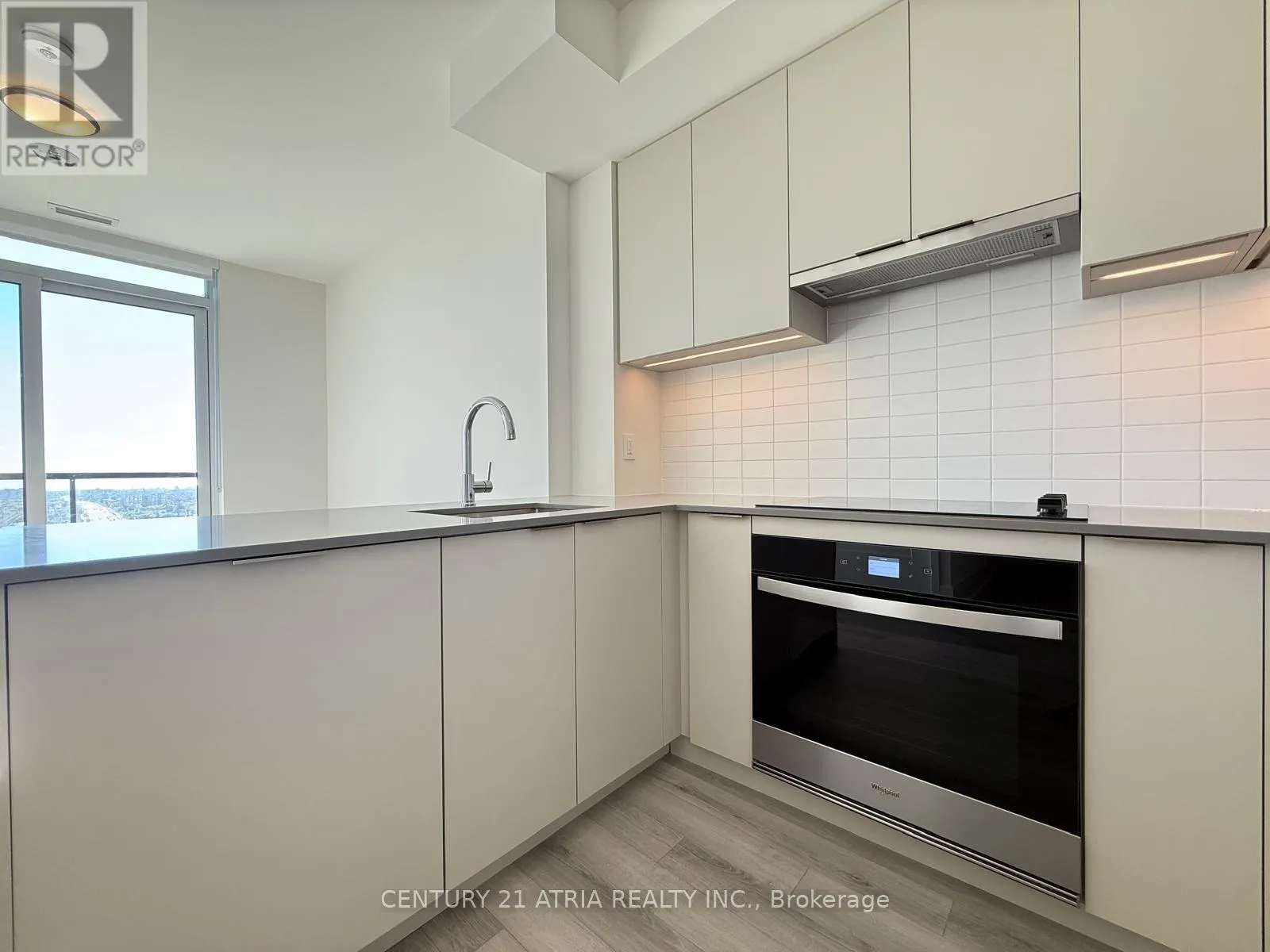 2001 - 3079 TRAFALGAR ROAD