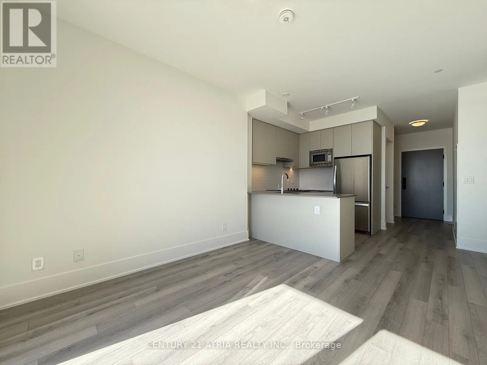 2001 - 3079 TRAFALGAR ROAD