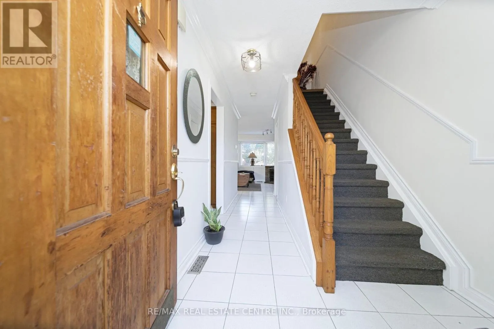 2 CHARTERS ROAD