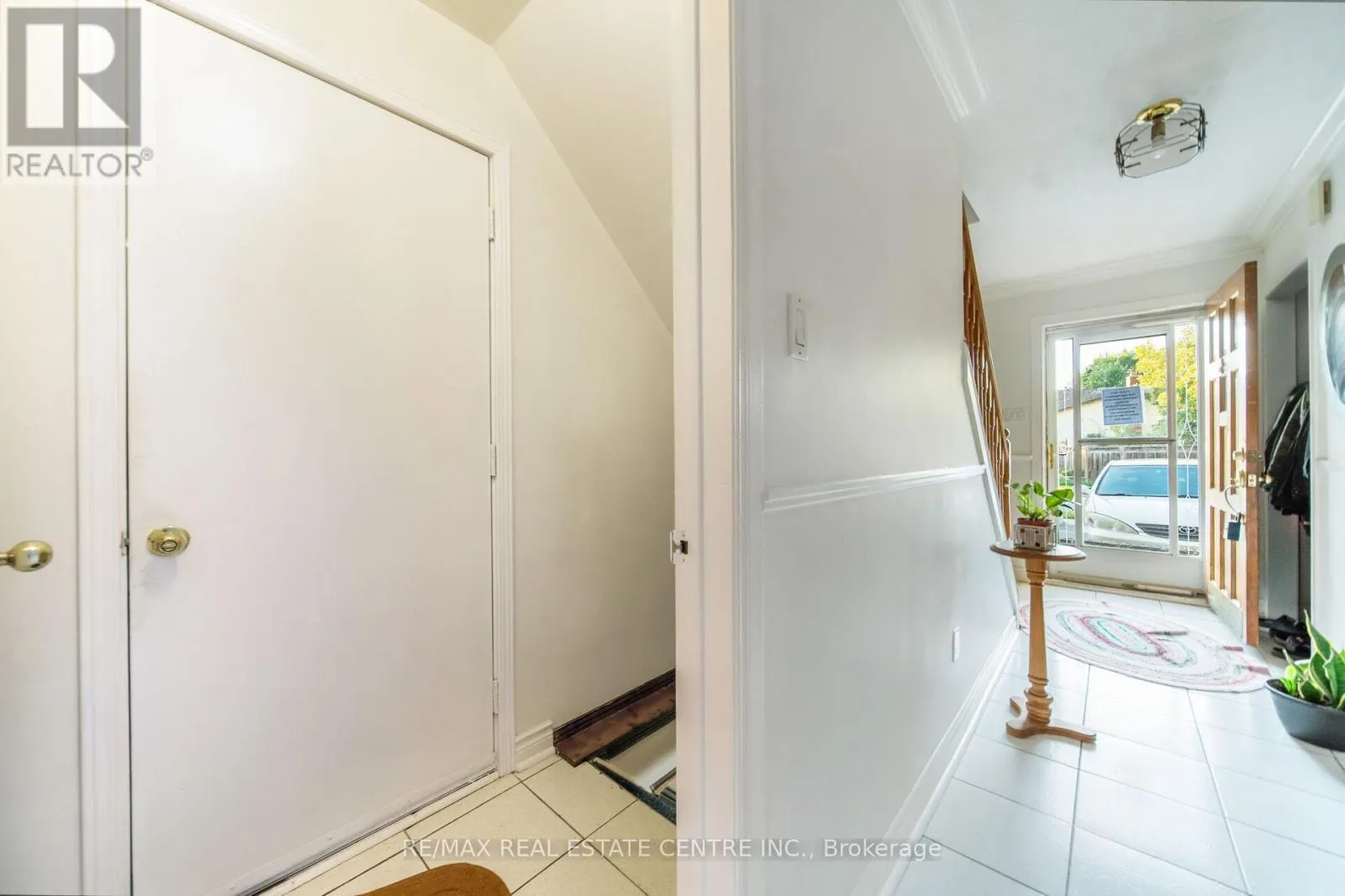 2 CHARTERS ROAD