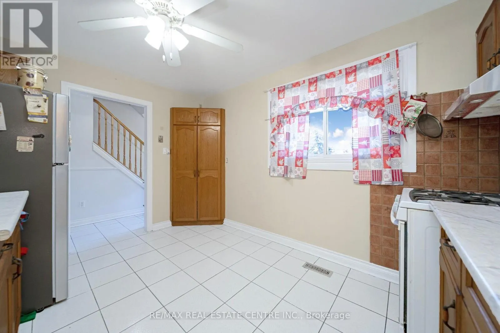 2 CHARTERS ROAD