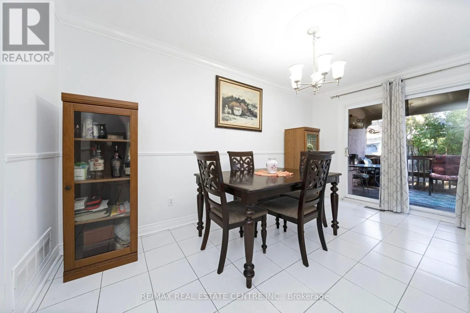 2 CHARTERS ROAD