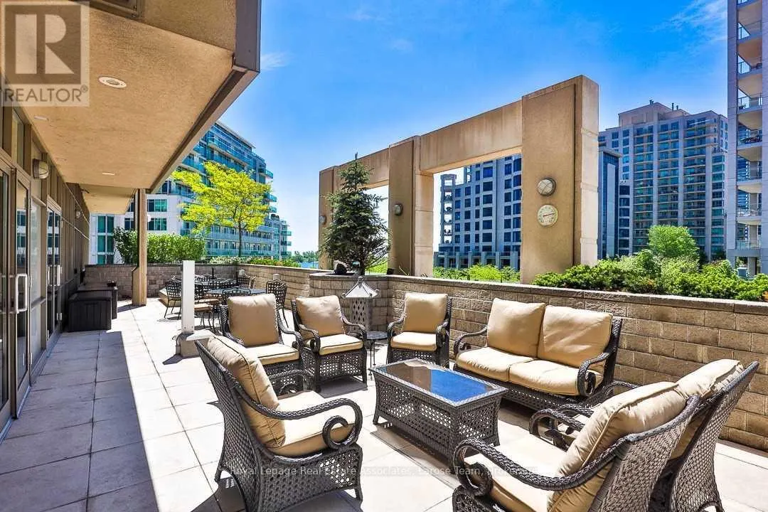809 - 3 MARINE PARADE DRIVE