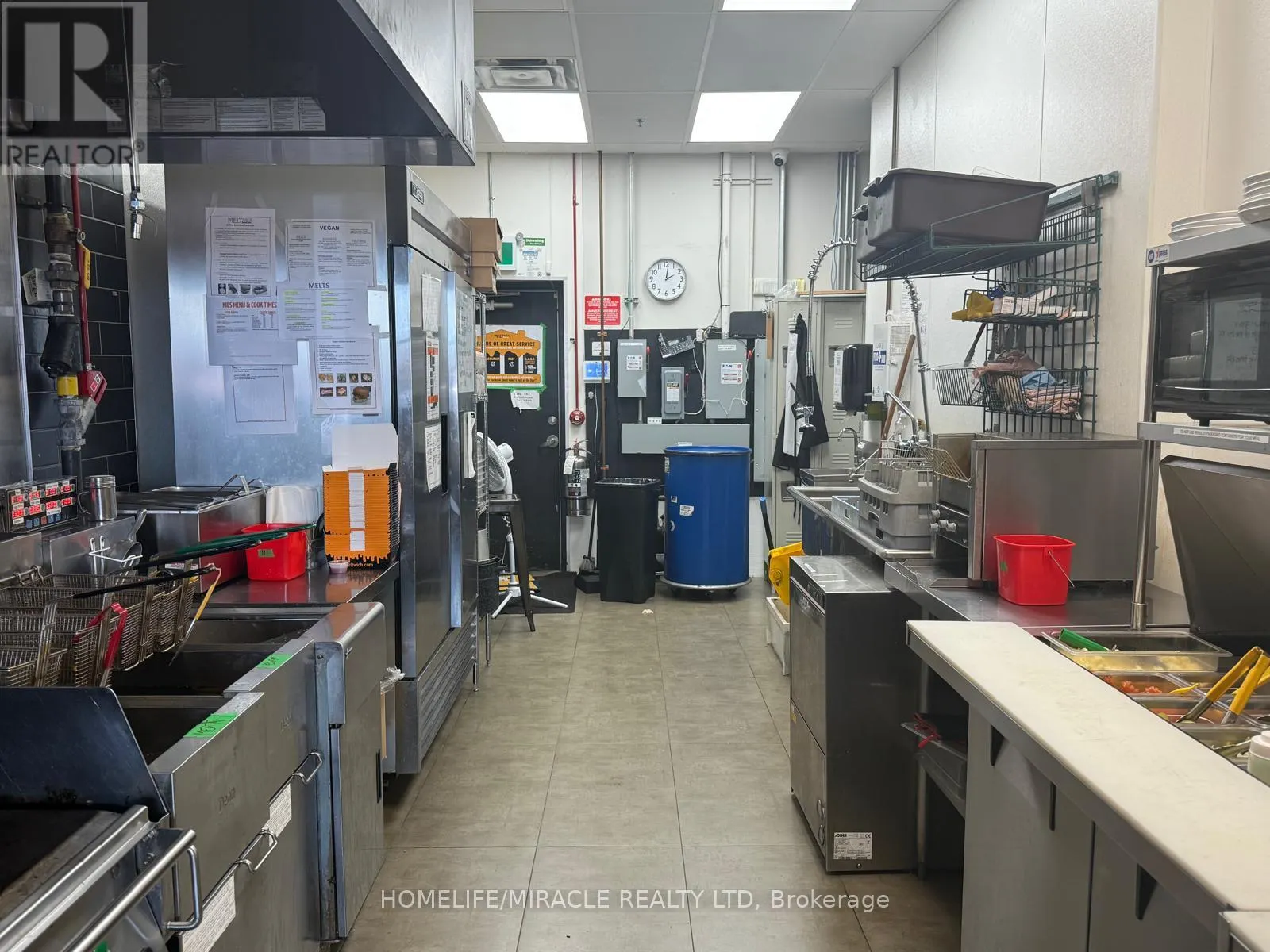 4 - 101 JAMES SNOW PARKWAY N