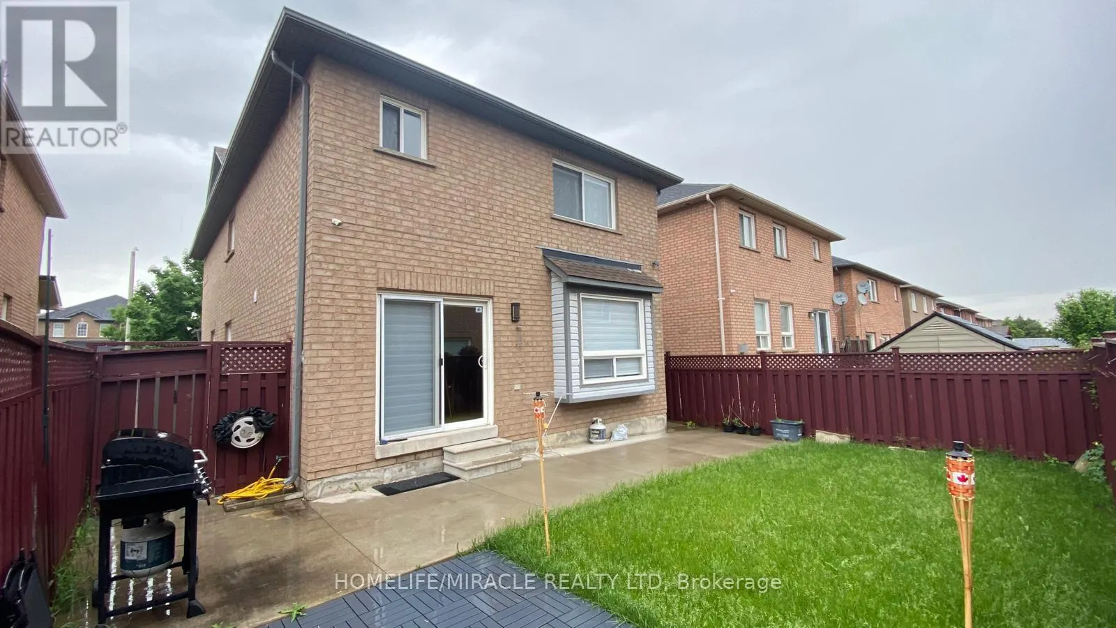 9 FAIRHILL AVENUE