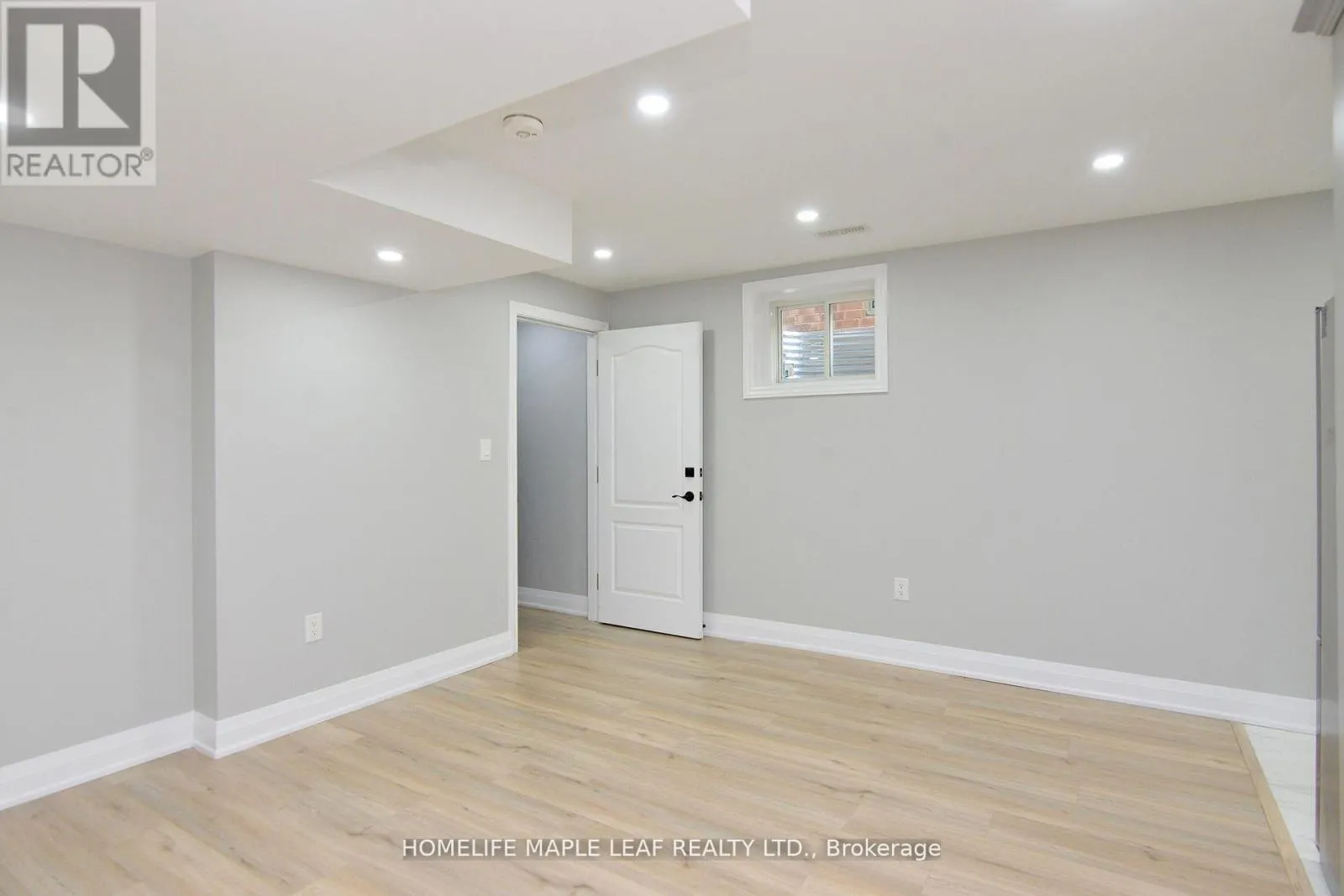 12 EBERLY WOODS DRIVE