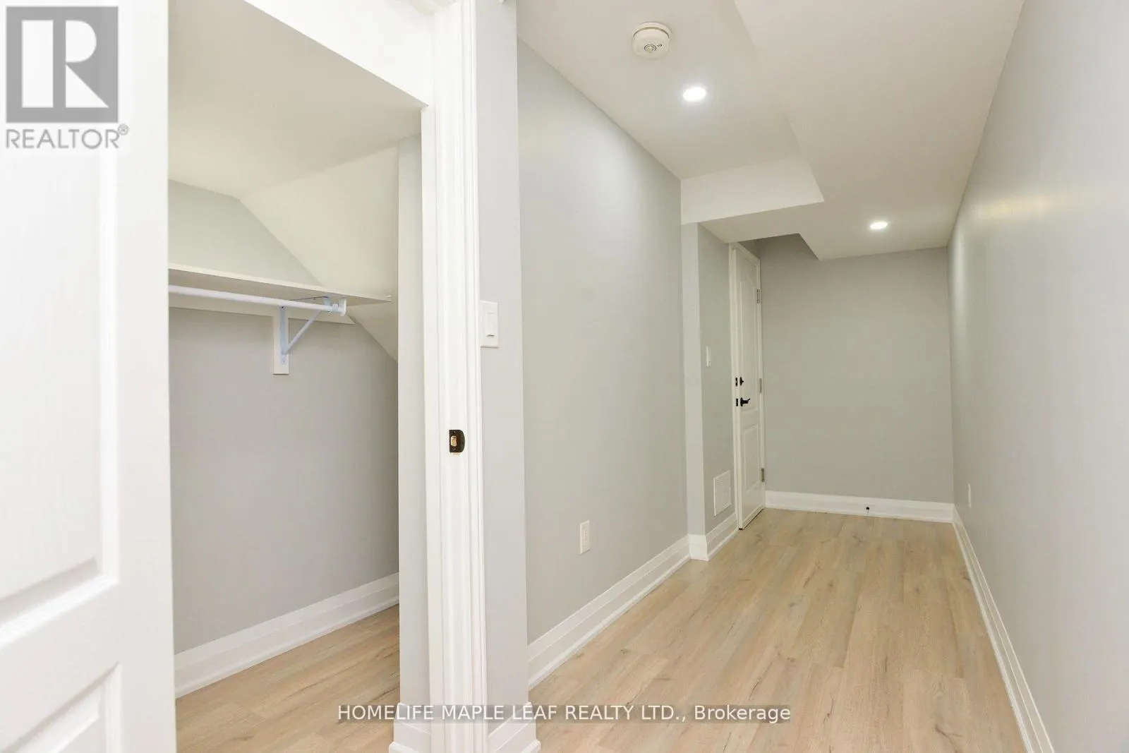 12 EBERLY WOODS DRIVE
