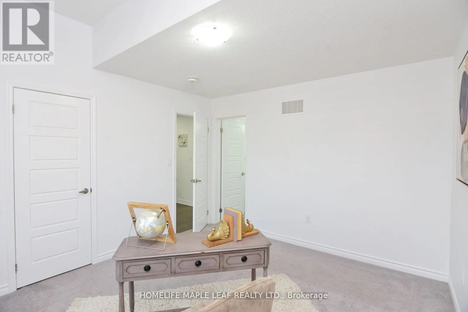12 EBERLY WOODS DRIVE