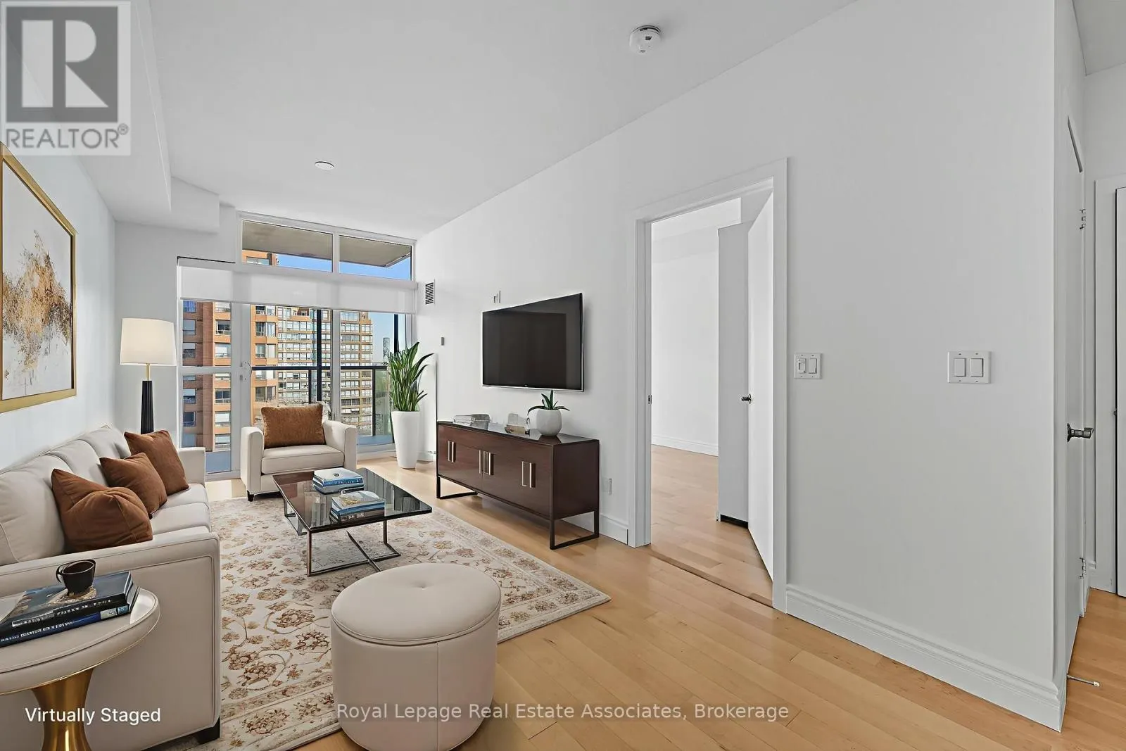 1407 - 551 MAPLE AVENUE