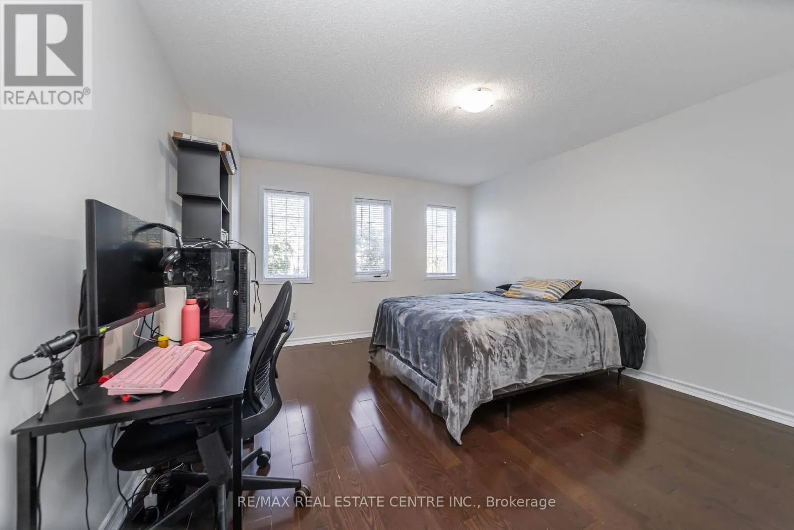 30 FLORENCE DRIVE