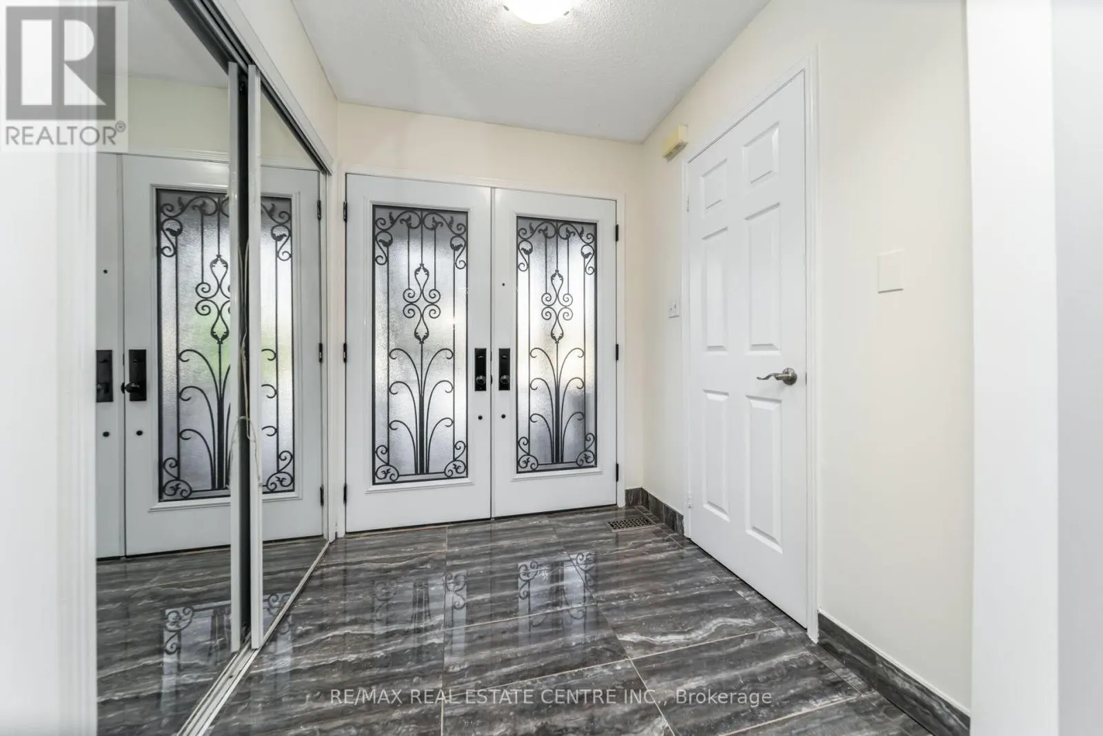 30 FLORENCE DRIVE