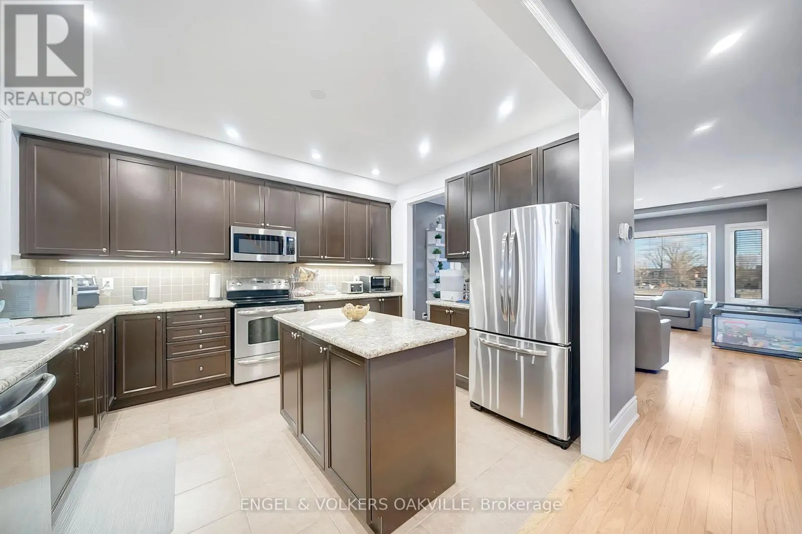 38 - 9141 DERRY ROAD