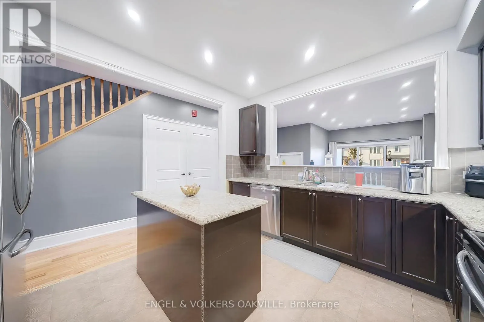 38 - 9141 DERRY ROAD