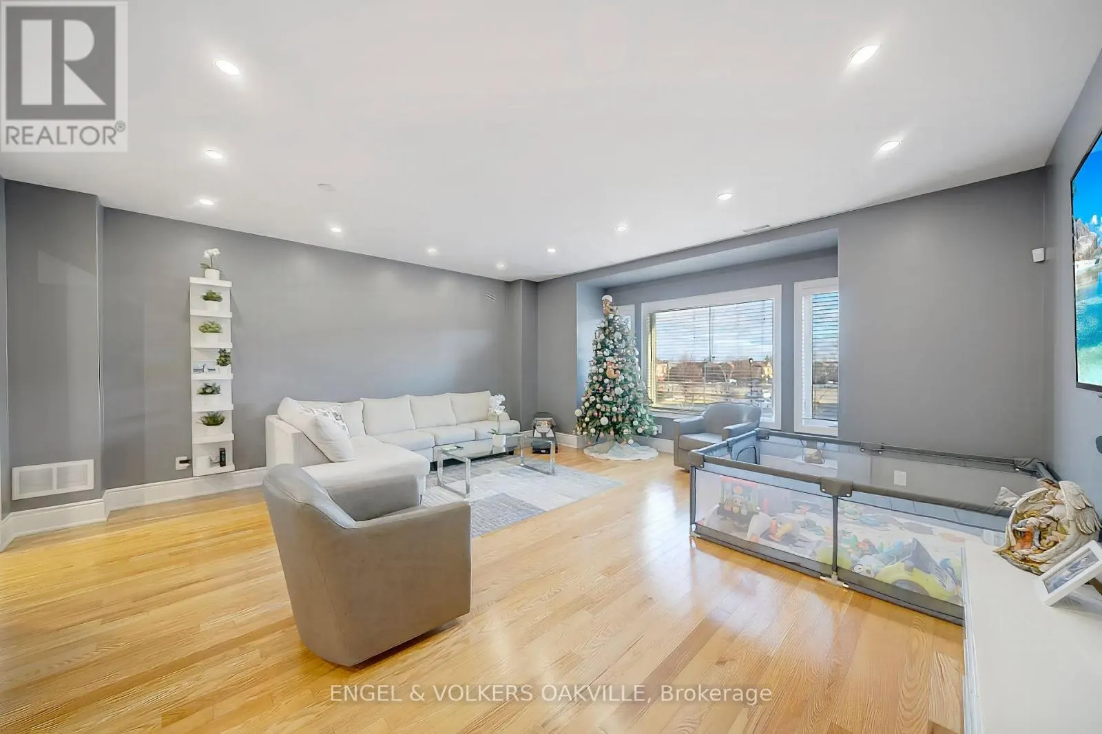 38 - 9141 DERRY ROAD