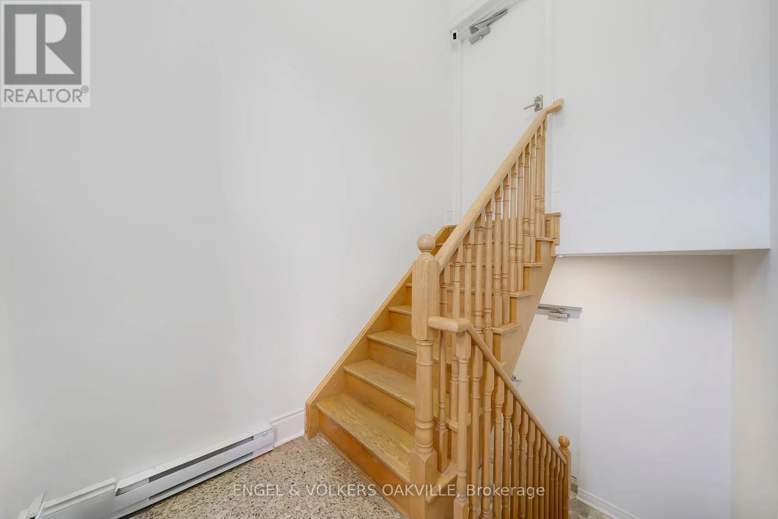 38 - 9141 DERRY ROAD