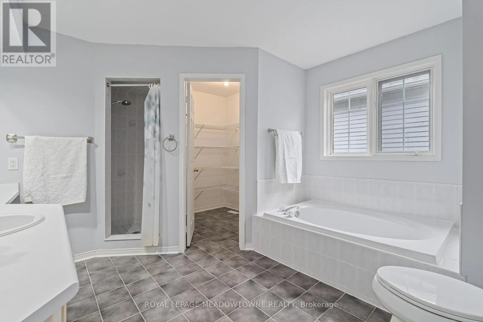 44 JAMES YOUNG DRIVE