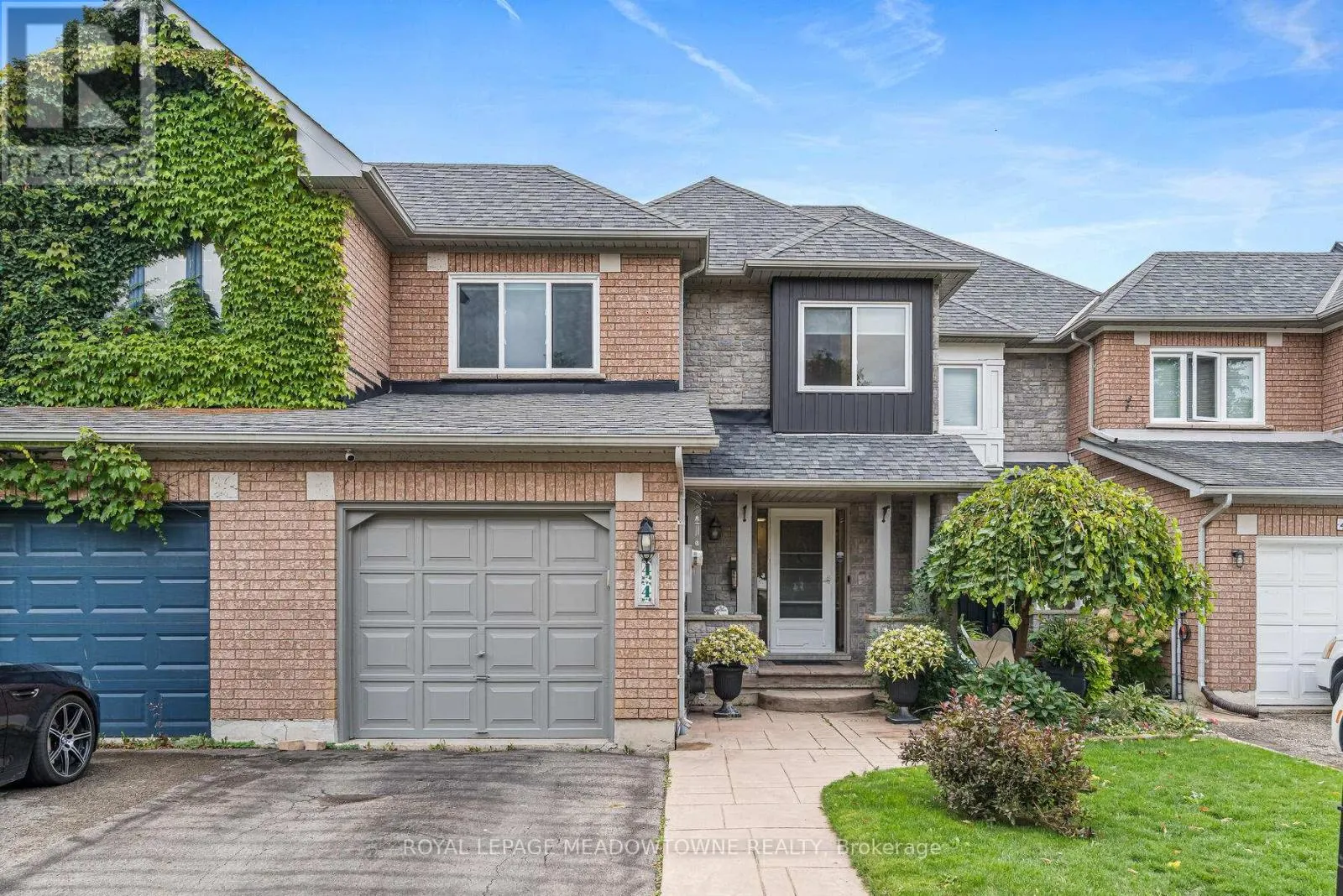 44 JAMES YOUNG DRIVE