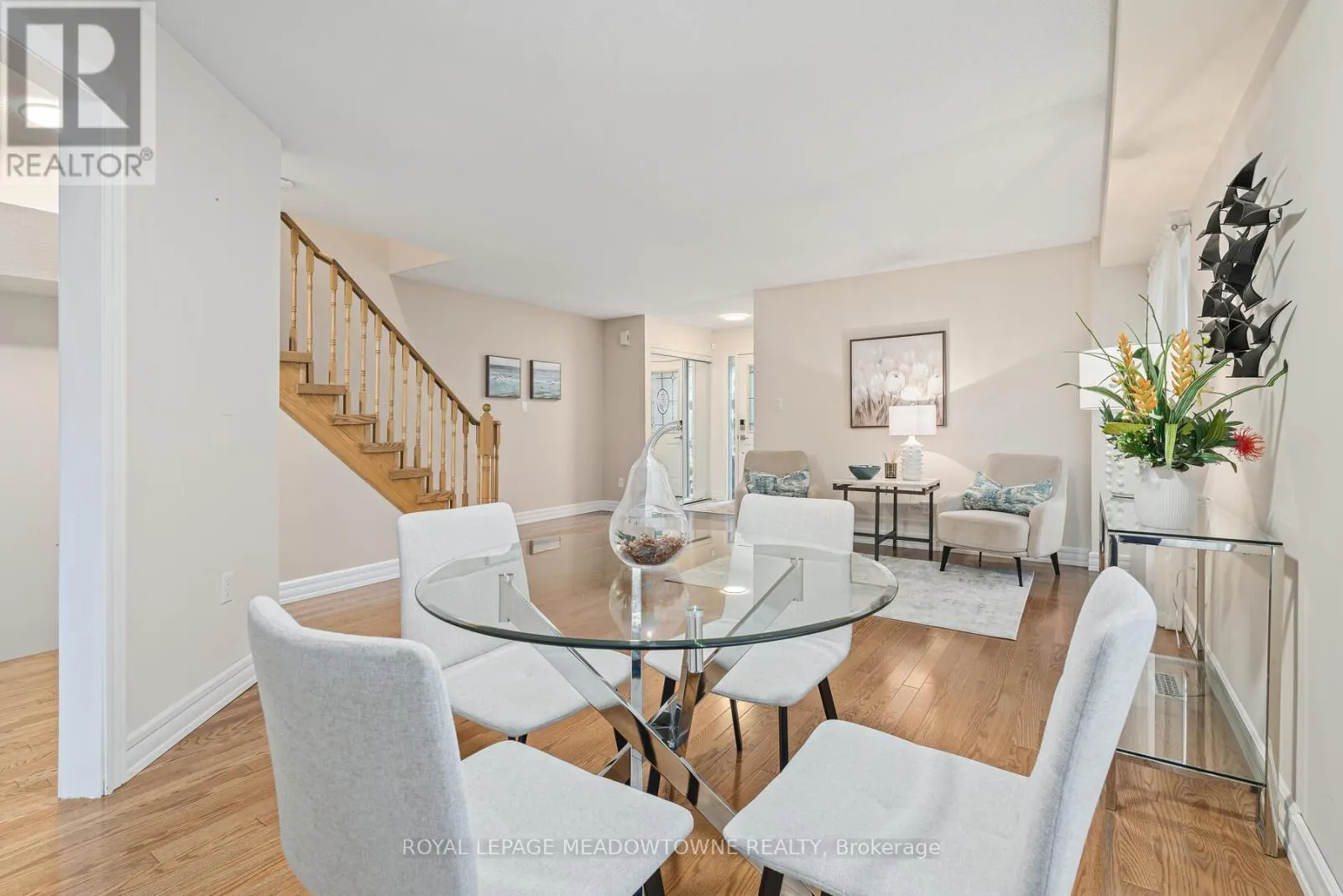 44 JAMES YOUNG DRIVE