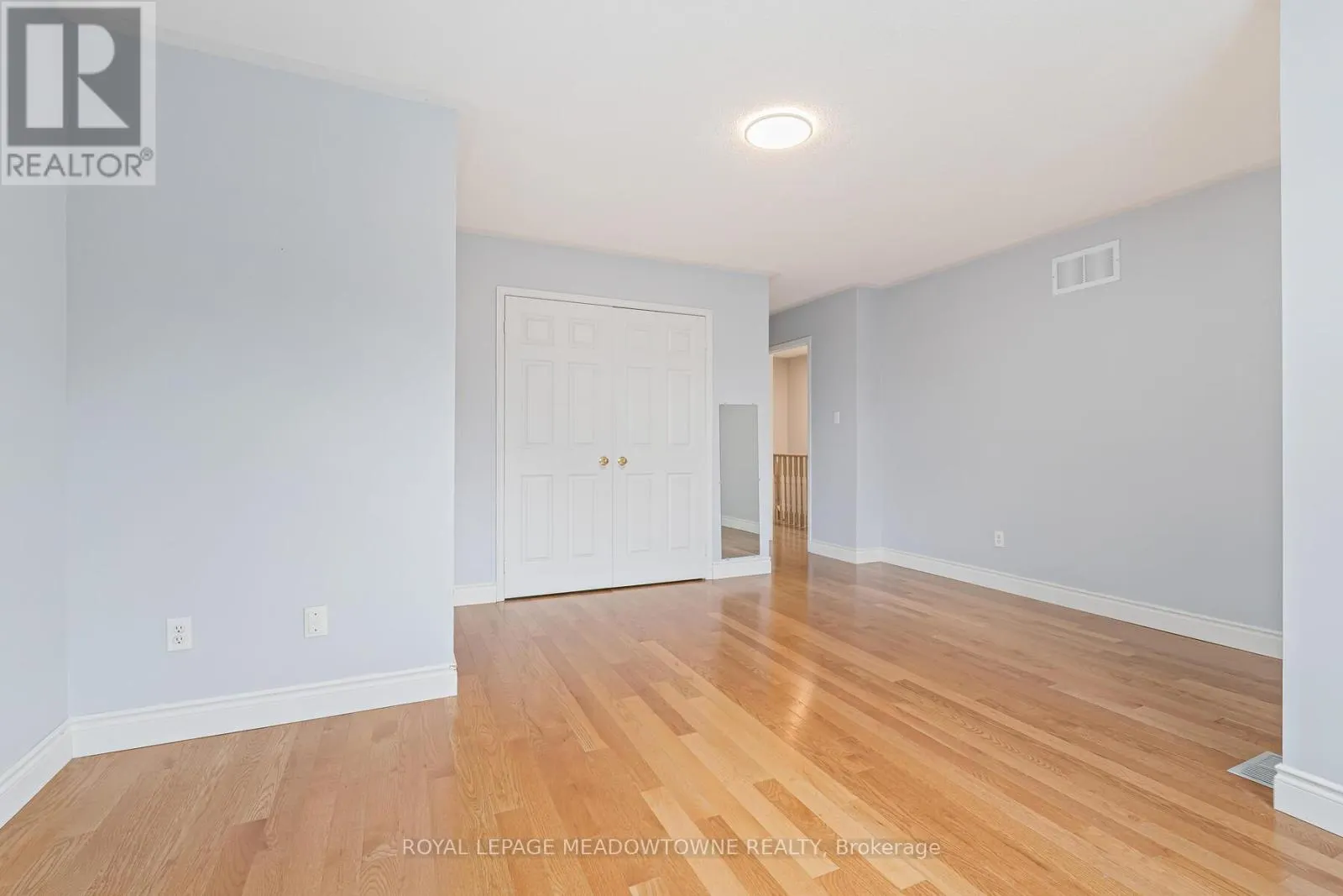 44 JAMES YOUNG DRIVE