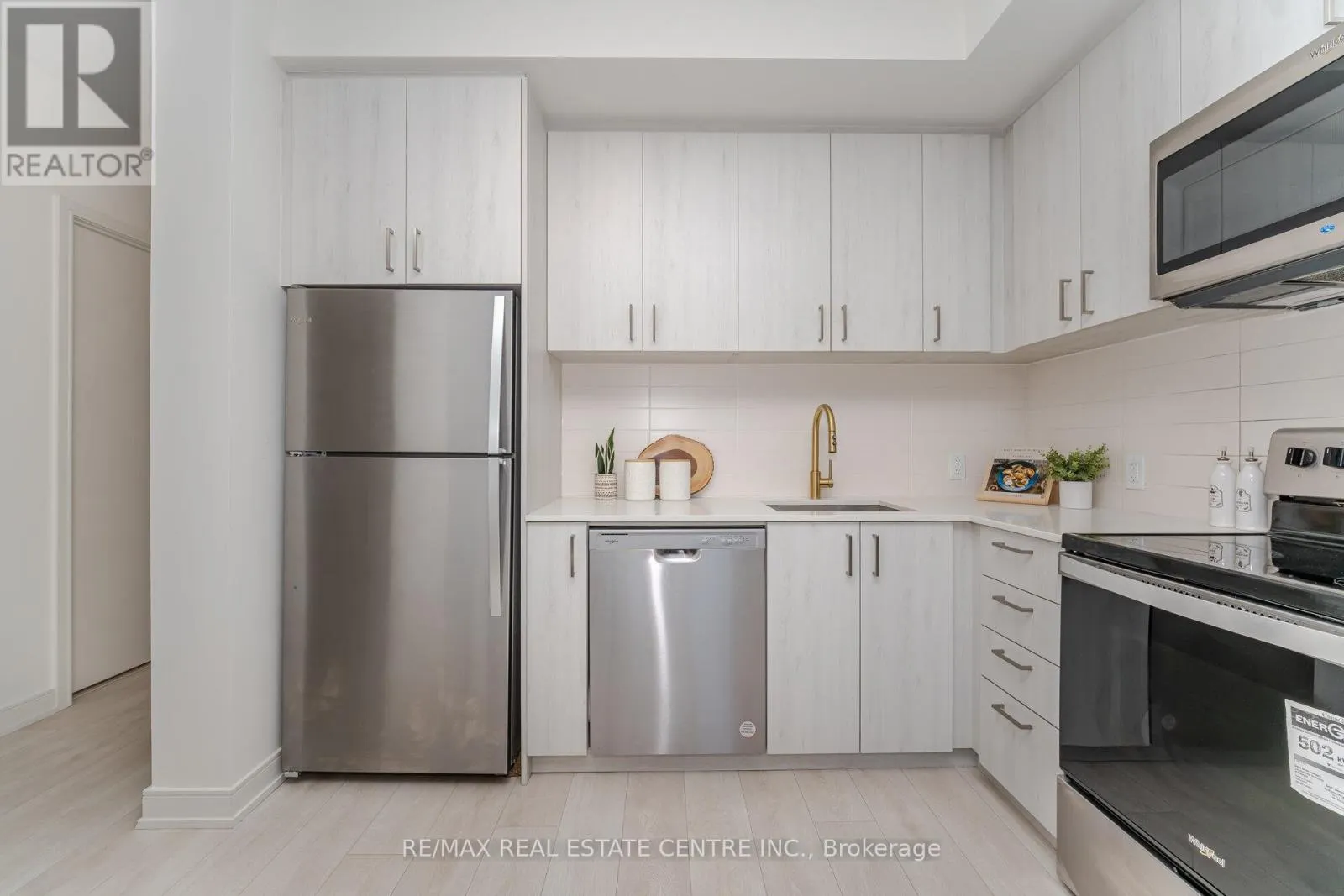 201 - 8010 DERRY ROAD