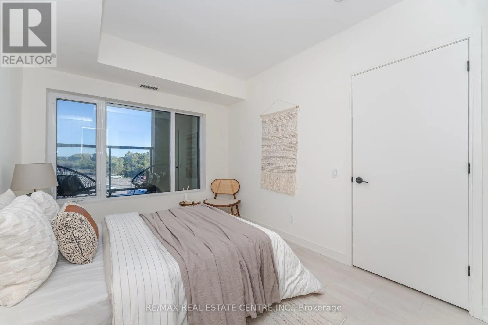 201 - 8010 DERRY ROAD
