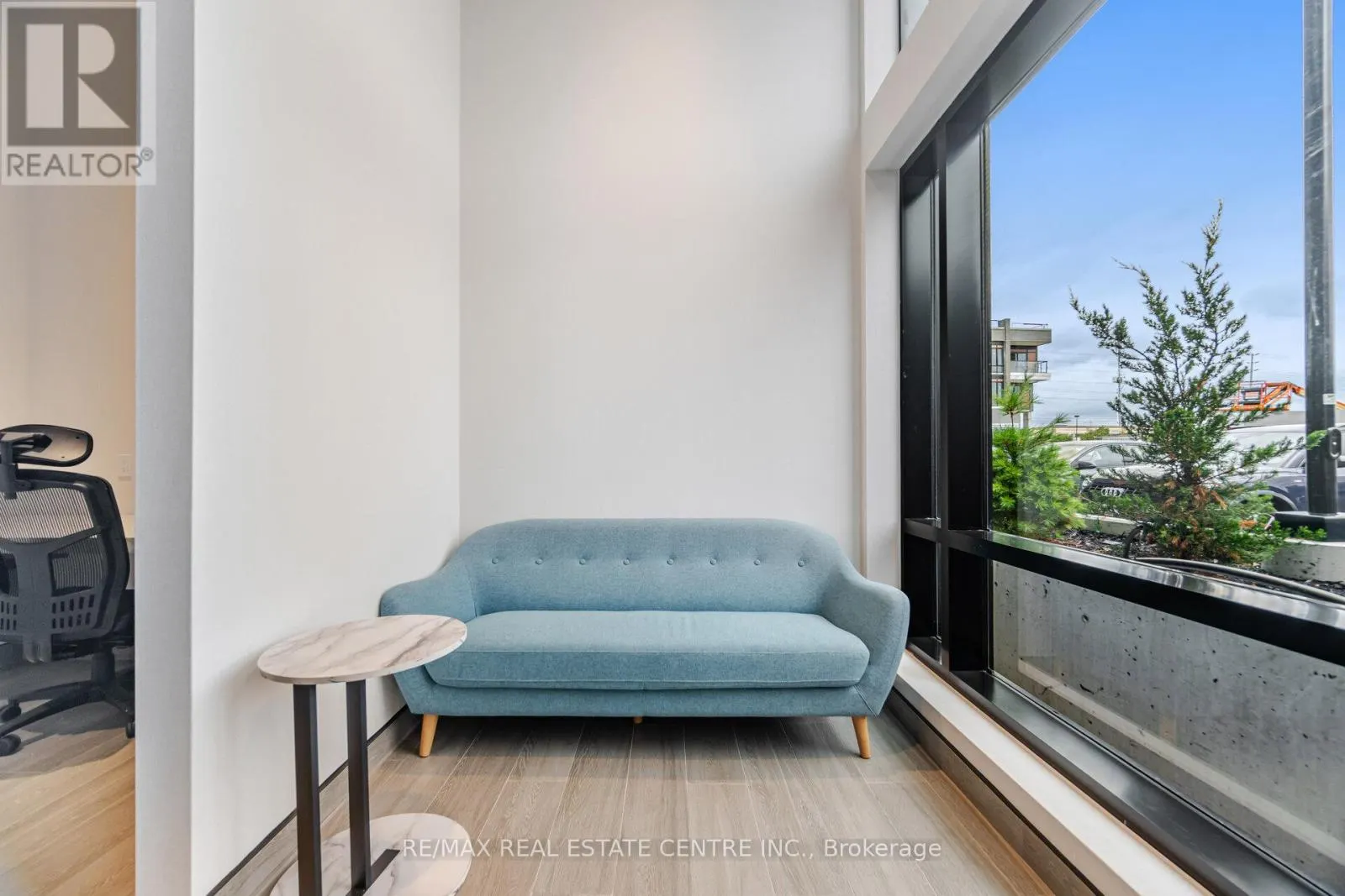 201 - 8010 DERRY ROAD