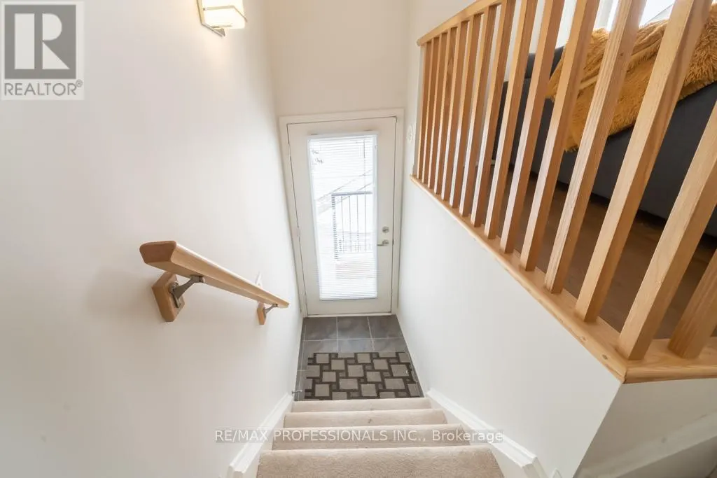 7 - 3135 BOXFORD CRESCENT