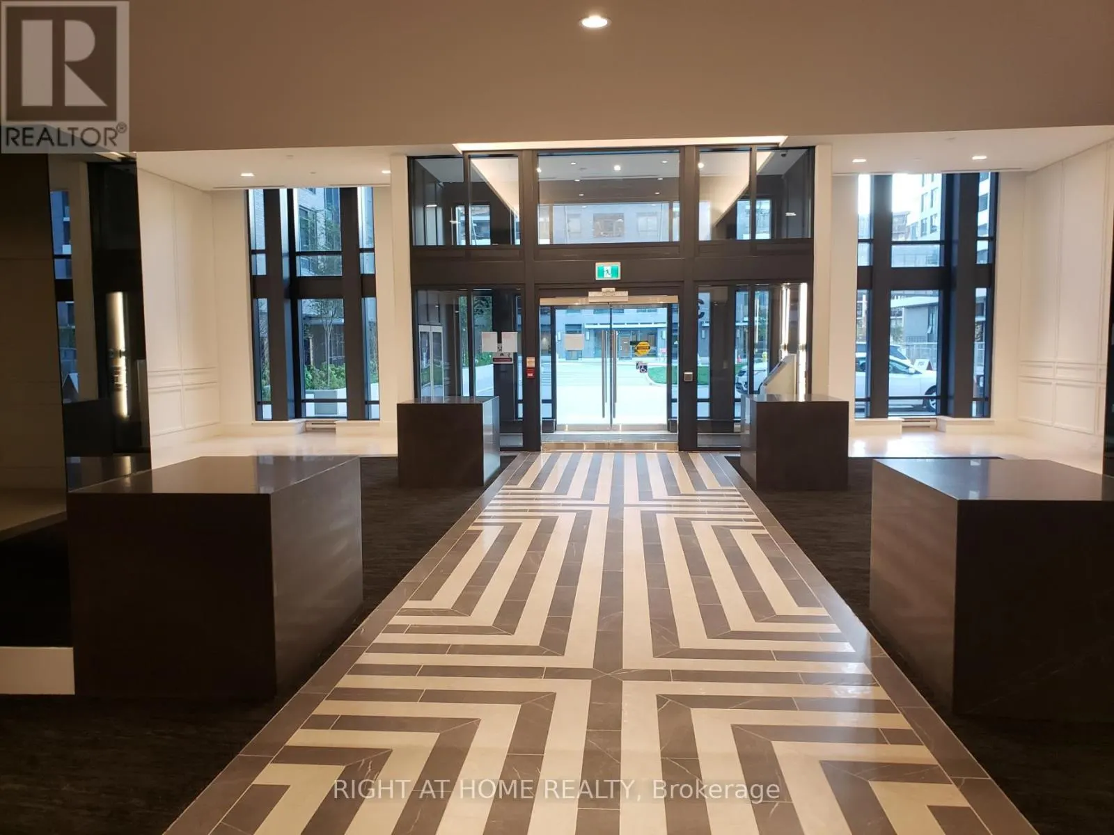 3002 - 30 GIBBS ROAD